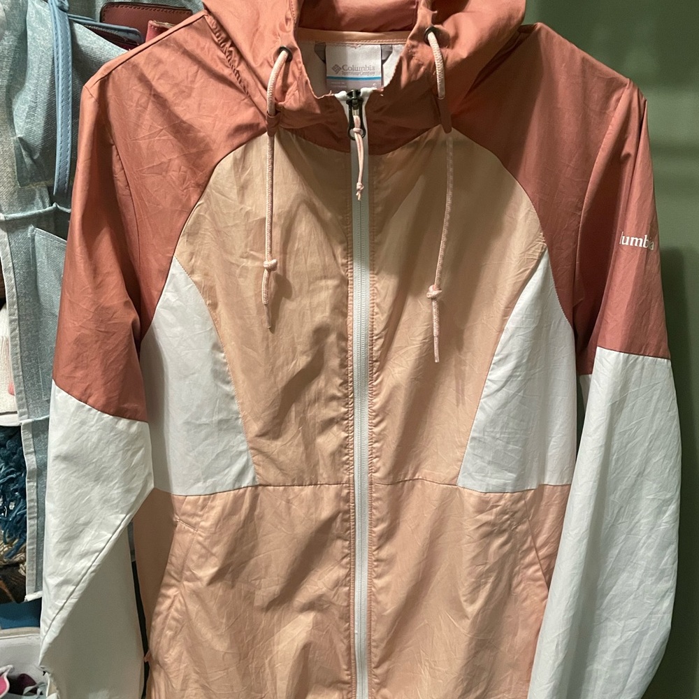 Columbia windbreaker